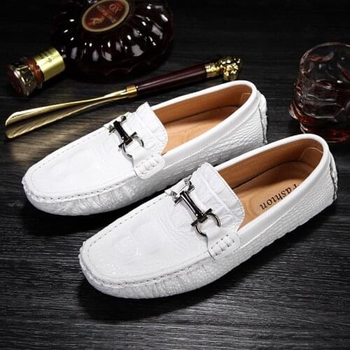 Fashion Italian Loafers Dress Shoes Men Luxury Patent Leather Oxford Shoes for Men Formal Driving Shoes Man Flats Big Size 37-47