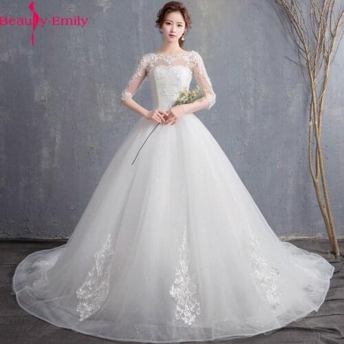 Beauty Emily Charming Three Quarter Sleeve Evening Dress Romantic Lace Appliques O Neck Simple Wedding Gowns Vestidos De Novia