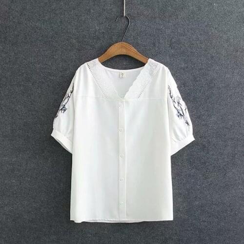 Plus size V neck embroidery short sleeve women loose tshirts 2020 new summer casual ladies soft t shirts female tops