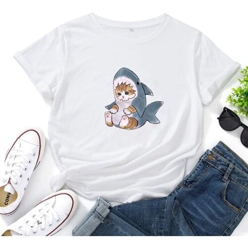 Cat Wearing Shark Doll Clothes Graphic T Shirt Women Fashion Casual Cute Cat Shirt Tops Summer Loose Short Sleeve T-shirt Femme