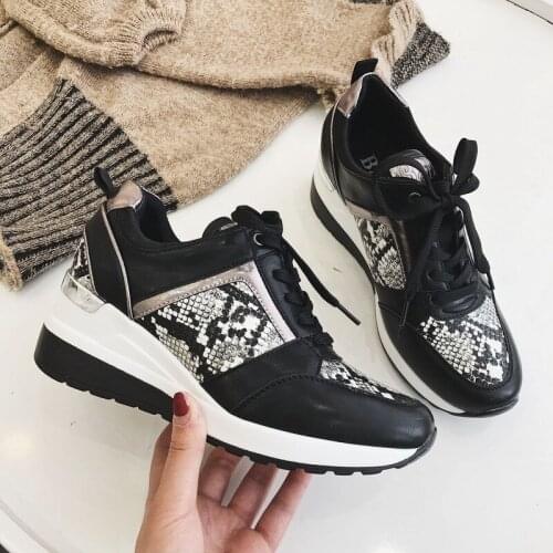 Womens Wedges Sneakers Vulcanize Shoes Sequins Shake Shoes Fashion Girls Snakeskin Shoes Woman Sneakers Shoes Woman Footwear