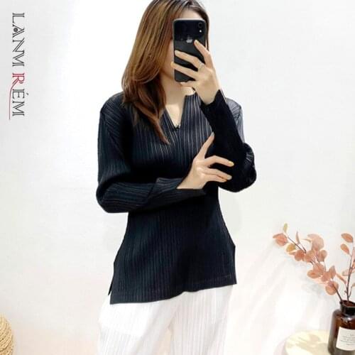LANMREM 2020 autumn V-neck long-sleeved top New pleated t-shirt famale all-match slimming OL style elegant tops for women 2A361