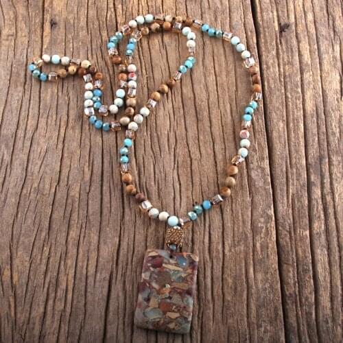 MD Fashion Bohemian Jewelry Random Shape Natural Stones Crystal Knotte With Semi Precious Pendant Necklaces For Boho Necklace