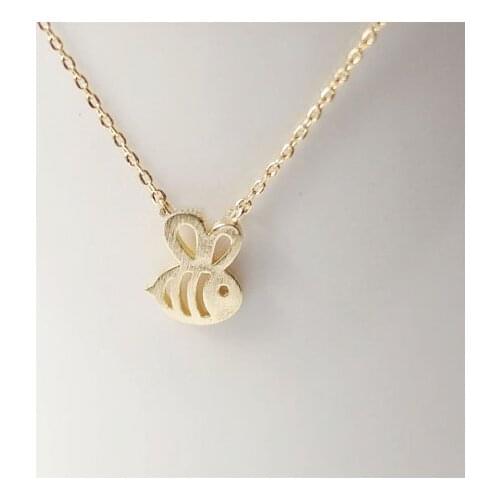 Cute Queen Bumble Honey Bee Necklaces Honeybee Bumblebee Beehive Honeycomb Animal Bird Insect Charm Pendant Women Chain Jewelry