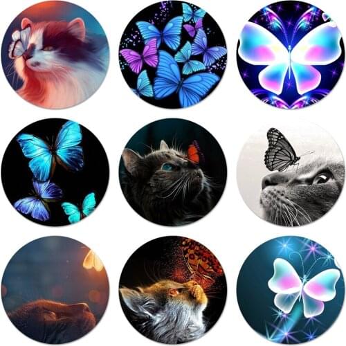 58mm Butterfly Stand On Cat Nose Icons Pins Badge Decoration Brooches Metal Badges For Clothes Backpack Decoration