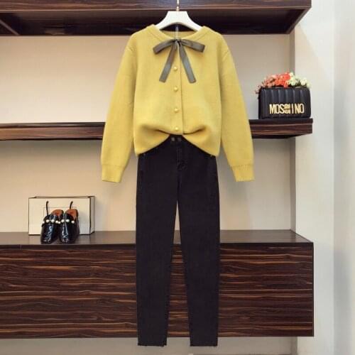 Large womens 2021 spring dress new fat sister fashion show thin cover meat knitted cardigan high waist jeans set