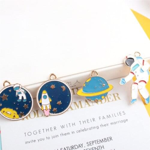 10pcs DIY accessories enamel astronaut rocket planet universe charms alloy jewelry pendants small hanging parts star moon series