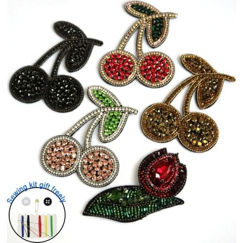 Fashion Red flower rhinestone beaded Patches for clothes Sew on sequin patch badge Applique embroidered parches bordados para