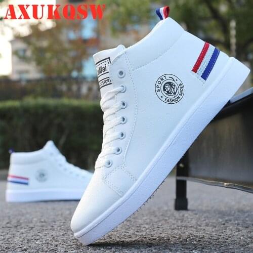 Mens Skateboarding Shoes High Top Sneakers Breathable White Sports Shoes Students Shoes Street Walking Shoes Chaussure Homme