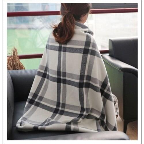 Napping Blanket Office Flannel Small Blanket Air Conditioning Shawl Blanket Cover Blanket Multifunctional Thicken