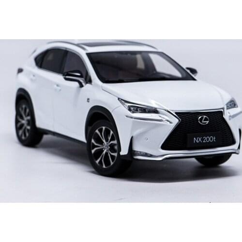Original Authorized Factory 1:18 Lexus Nx Nx200t Car Model, Classic Metal Toy Suv White Car Models for Gift, Collection
