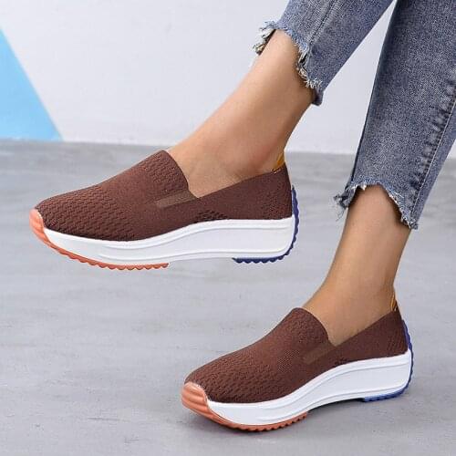 2021 Womens Summer Fashion Slip on Mesh Shoes Woman Light Sneakers Loafers Zapatos De Mujer
