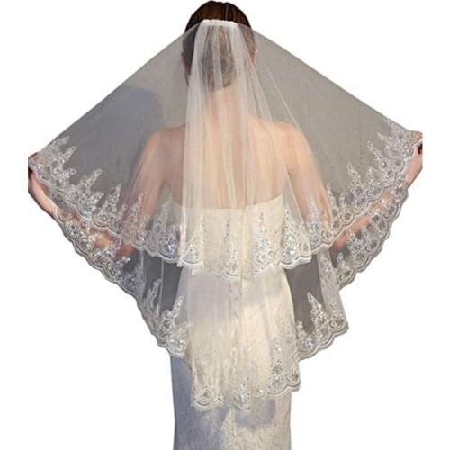 2018 Fashion Two Layer Bridal Veil White Ivory Tulle Wedding Veil With Comb Lace Edge Wedding Accessories Bridal Veils In Stock