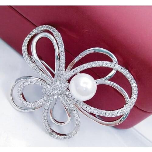 Luxury Butterfly Knot Brooch Pins Vintage Pearl Brooches Fashion Costume Jewelry for Women Broches Pins Jewelry Accessories Gift