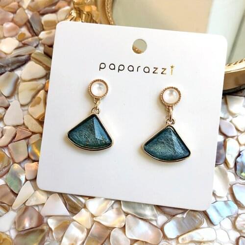 Fashion Natural Stone Earrings Fan Shape Opal Stone Pendants Earrings for Women Men Jewelry Gifts Charms Drop Earring Dangles