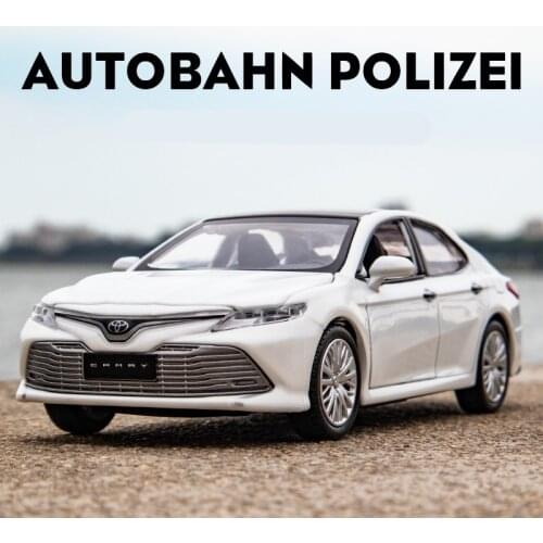 1:32 Toyota Camry Alloy Car Model Diecast Metal High Simulation Toy Car Model Sound Light Collection Boys Toy For Childrens Gift