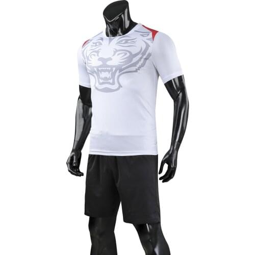 New arrival men soccer jerseys set blank football dress jersey set pocket soccer jersey set men soccer training set socks custom