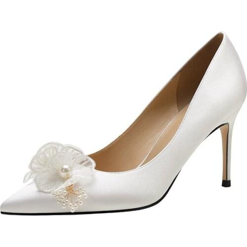 2021 Fashion New Thin High Heels Shiny Silk Flower Pearl Shallow Mouth Plus Size Ladies Dress Shoes