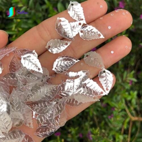 Home Curtain Wall Decorate Diy Crafts Wedding Dress Accessories Silver White 2-holes Leaf Sequins Weight 500g S0345H