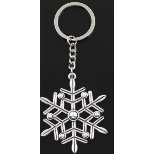 New Keychain 58x47mm Snow Snowflake Pendants DIY Men Car Key Chain Ring Holder Keyring Souvenir Jewelry Gift