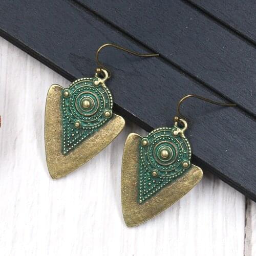 Bohemia Totem Carved Triangle Dangling Earrings for Women Vintage Ethnic V-shaped Pendant Drop Ear Cuff Charm Earrings Jewelry