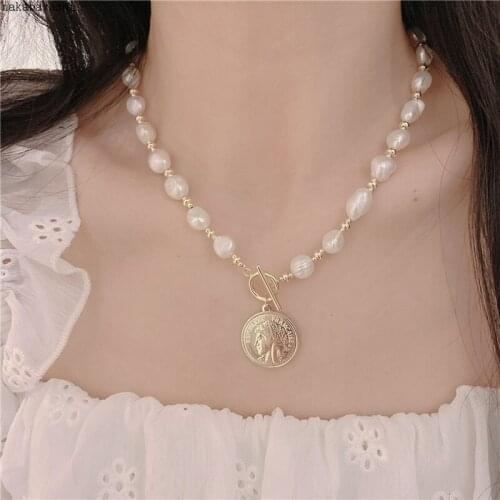 Huge Bud Baroque Pearl Choker Necklaces Toggle Clasp 14K Gold Coin Portrait Pendant Necklace Women Fashion Jewelry Party Gifts