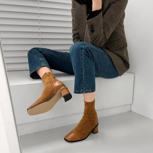 2020 Winter New Suede Womens Short Boots British Stitching Trend Womens Square Head Thick Heel Nude Boots Size 33-42