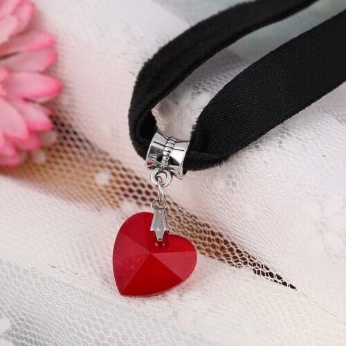 European And American Style Chokers Necklaces Black Love Heart Shape Crystal Pendants Choker Women Girls Vintage Cool Jewelry