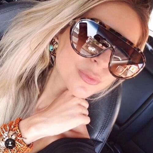 Plastic Oversized Womens Sunglesses Fashion Shades 2021 Trendy Black Gradient One Lens Sunglasses Big Frame Shield Eyewear Uv400