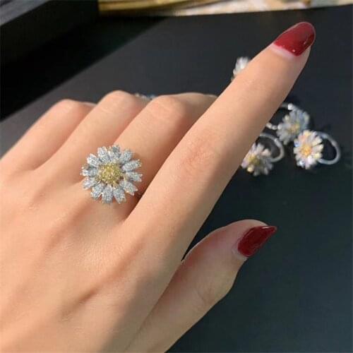 Charming Daisy Flower Opening Ring Yellow Square Small Zircon Rings For Women Wedding Jewelry Vintage Fashion Silver Color Ring