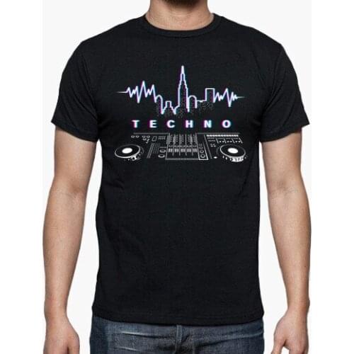 Unique New York City Silhouette DJ Techno T-Shirt. Summer Cotton O-Neck Short Sleeve Mens T Shirt New S-3XL