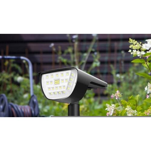 Solar Garden Lights Outdoor Solar Powered Landscape Spike 32 LED Wall Lights for Household Outdoor Courtyard Ornament