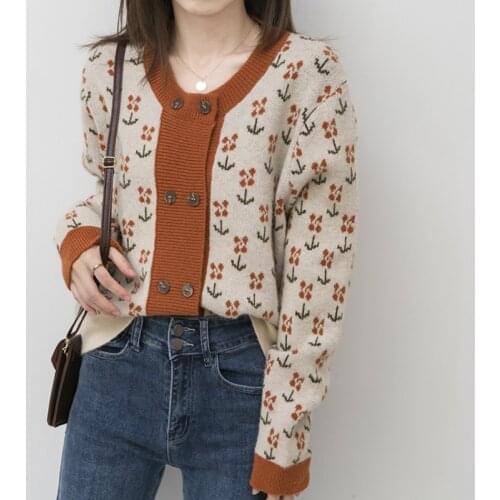 Vintage double breasted jacquard cardigan womens 2021 new Korean version temperament sweet contrast color sweater