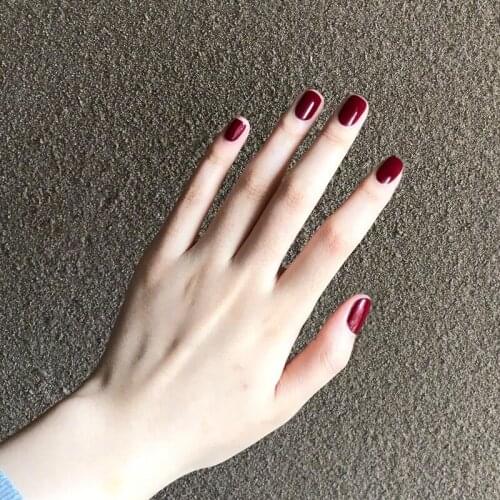 24Pcs/Set Red Wine False Nails Short Paragraph Fashion Artificial Manicure Nail Supplies For Professionals Set Nail Art Tools