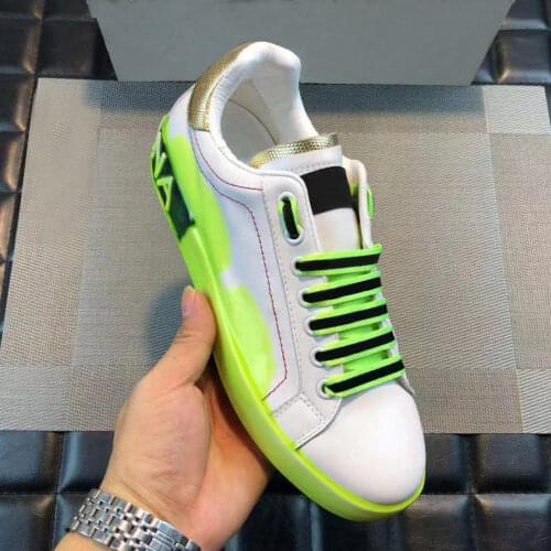 European Station real leather letter casual graffiti small white shoes fashion flat lace up board shoes sports leisure shoes