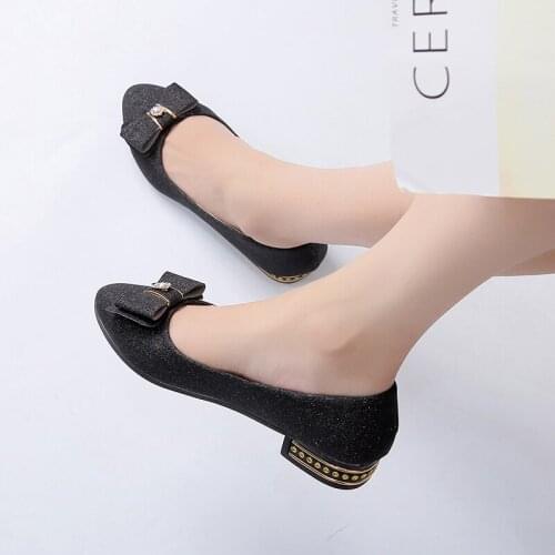 2020 New Spring Women Flats Shoes Casual Leather Flat Shoes Woman Ballet Sapatos Lady Elegant Metal Decoration Flats U19-65