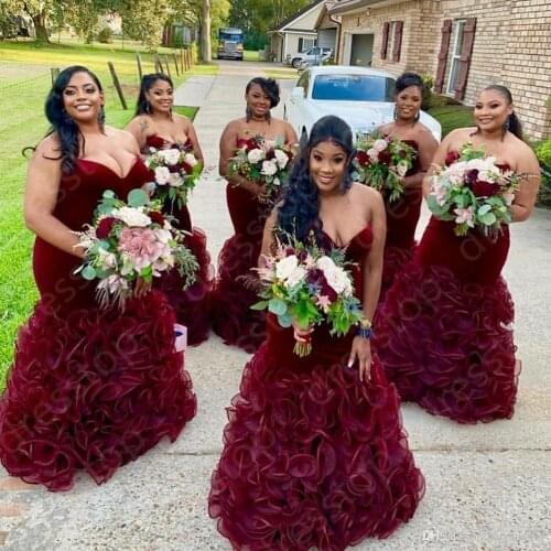 Plus Size Burgundy Velvet Sweetheart Mermaid Bridesmaid Dresses Backless Tiered Ruffle Party Свадебное платье 2021