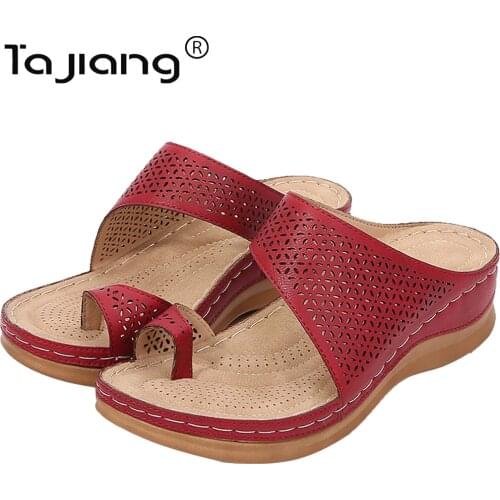 Ta Jiang new thick-soled wedges flip-flop sandals and slippers fashion hollow summer female gladiator beach slippers T8071-1