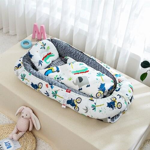 Plus Quilt Combination Baby Bed Can Be Used on Both Sides of The Baby Nest Bed Mommy Baby Travel Cradle Removable and Washable