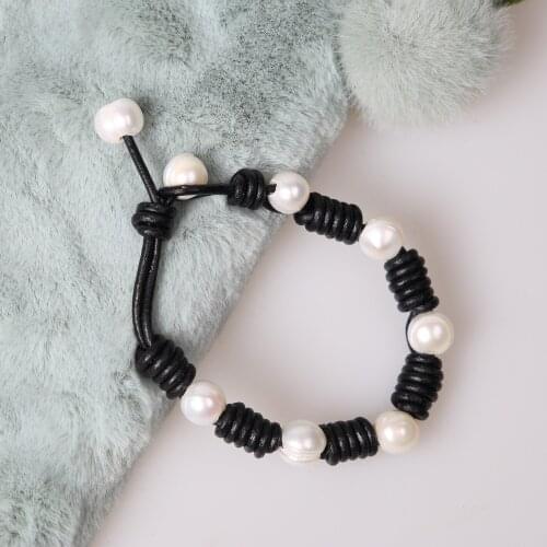 Natural Potato White Pearl Cowhide Leather Bracelet Pearls Beaded Leather Jewelry 10-11 mm Wedding Engagement Gift Fine Jewelry
