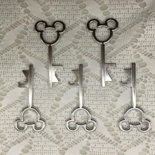 100pcs/lot Creative Wedding Favors Party Gifts Silver Mickey Skeleton Key Beer Bottle Opener