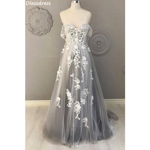Spaghetti Strap Evening Dresses 2020 Applique A-line Sweep Train Gray robes de soirée Sweetheart Neck Backless Prom Dress