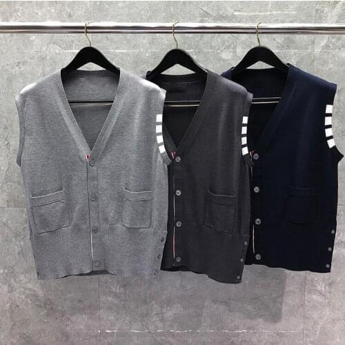 2021 Fashion Brand Spring Autumn Vest Solid Wool Cotton Casual Sweaters Men Women Slim Fit Coat Sleeveless Jacket