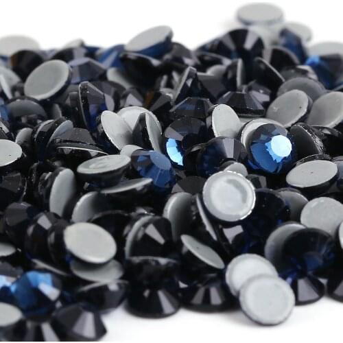 AAAA+ Quality Montana HotFix Rhinestones ss6 ss10 ss16 ss20 ss30 Iron On Flatback Hot Fix Rhinestones For Luxury Dress