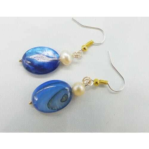 Natural shell pearl earrings