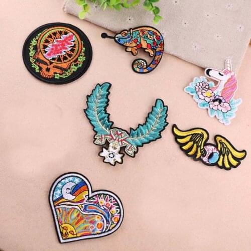 Ethnic flavor Badge U.S.A Leaf Punk Embroidered Color gecko Patch Subsidies Leaf Wing Mask Shoes And Hats Package Patches