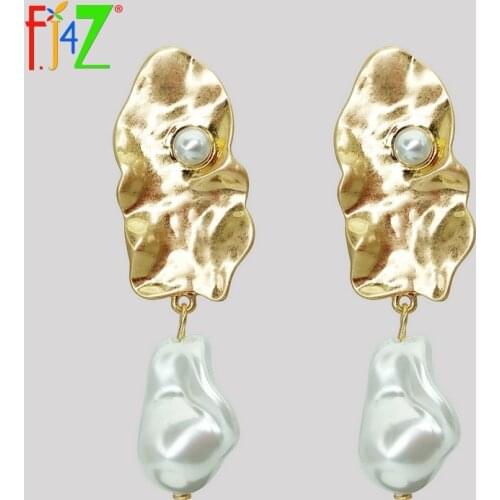 F.J4Z Baroque Vintage Irregular Simulated Pearl Earrings Woman Anti-gold finished Leaf Statement Earrings Jewelry wholesale