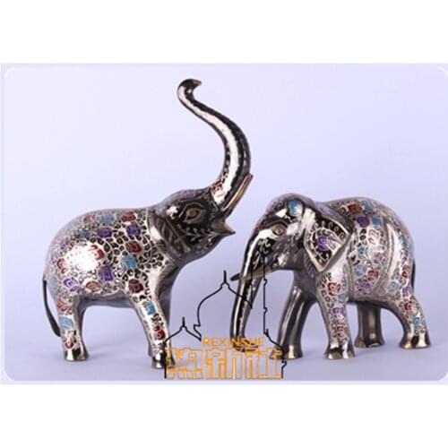 Pakistan imported copper water Zhaocai pattern carved elephant like copper elephant Home Furnishing marriage room decoration lov