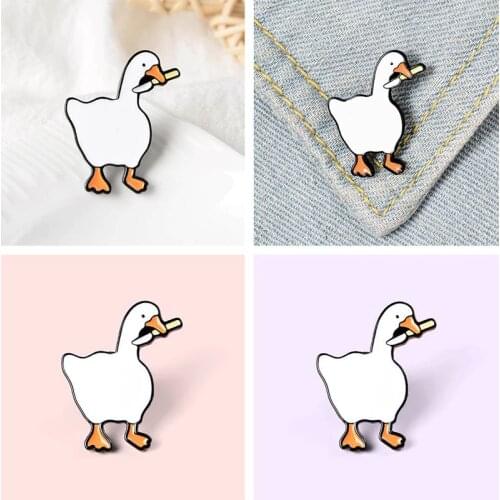 Fashion Game Untitled HONK Goose Hard Enamel Brooch Pins Metal Alloy Fashion Jewelry Lapel Pins Badges Accessories