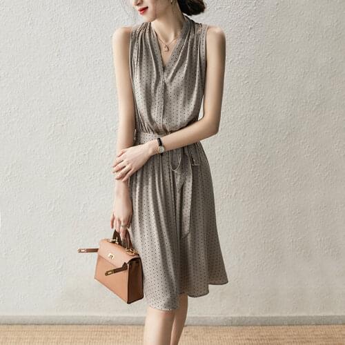 Women Summer Polka Dot Print Sleeveless V-Neck Dress Casual Elegant Chic Bohemian Beach Mini Sundress